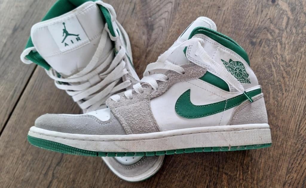 Jordan 1 Mid, Kleding | Heren, Schoenen, Overige kleuren, Nike, Ophalen of Verzenden, Sneakers of Gympen
