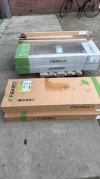 fakro dakraam 940x1400mm twee stuks, Doe-het-zelf en Verbouw, Dakpannen en Dakbedekking, Ophalen, Zwart, Overige typen, Nieuw