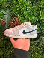 Jordan 1 Low Grijs - Maat 36 & 38, Ophalen of Verzenden, Nieuw, Grijs, Sneakers of Gympen