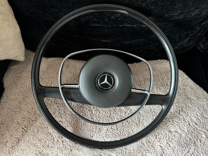 Zeer nette stuur stuurwiel w115 w114 scheurvrij, Auto-onderdelen, Besturing, Mercedes-Benz, Gebruikt, Ophalen of Verzenden