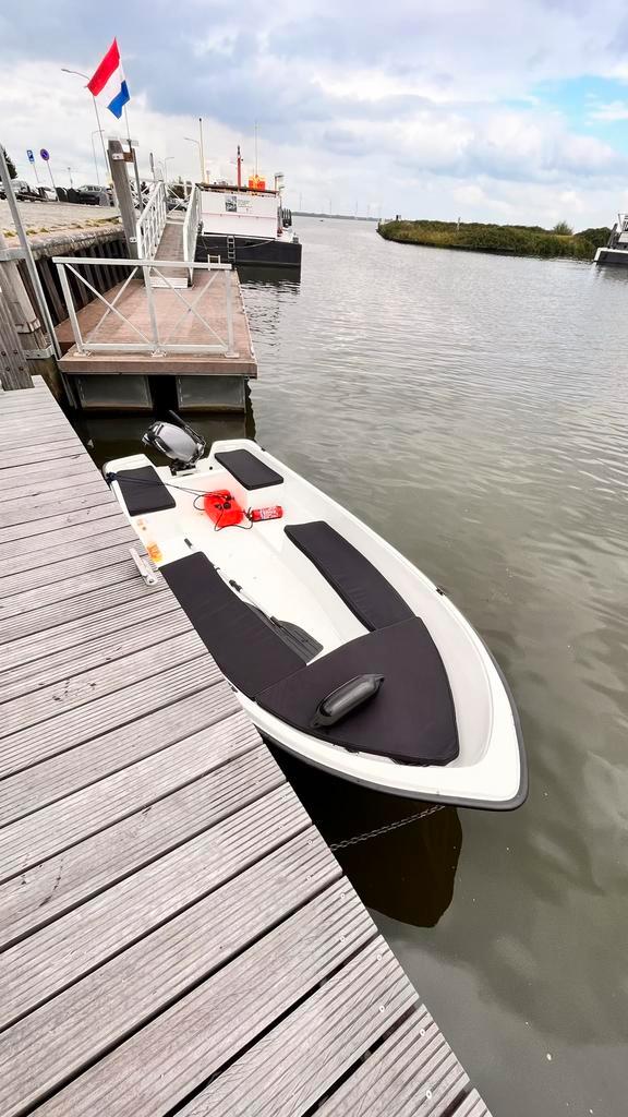 Seafinder 420 met kussenset, Watersport en Boten, Sloepen, Zo goed als nieuw, 10 tot 30 pk, 3 tot 6 meter, Buitenboordmotor, Benzine