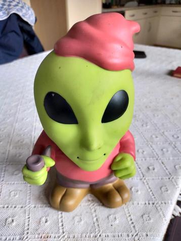ALIEN TUINKABOUTER. beschikbaar voor biedingen