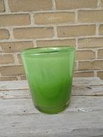 Mooie tweekleurig groene vaas Henry Dean/Dutz-stijl, Huis en Inrichting, Ophalen of Verzenden, Minder dan 50 cm, Groen, Glas