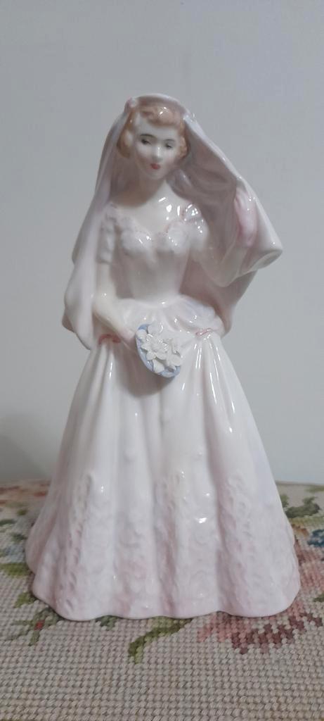 Royal Doulton 'The Bride' HN 2166, Antiek en Kunst, Antiek | Porselein, Ophalen of Verzenden