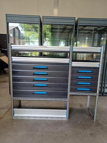 SORTIMO KAST 1067  L 149  B 49  H 128  PRIJS € 899 EURO beschikbaar voor biedingen