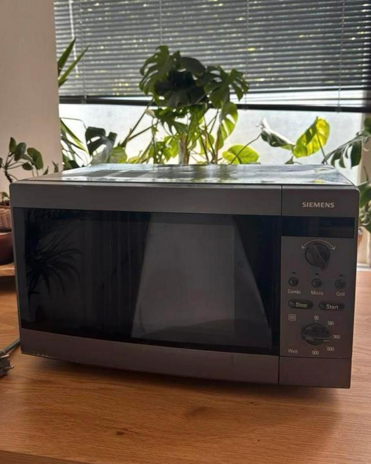 Siemens combimagnetron, Witgoed en Apparatuur, Magnetrons, Zo goed als nieuw, Vrijstaand, 45 tot 60 cm, Grill, Ophalen
