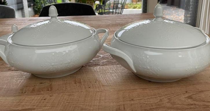 Chique schalen met deksel (voor Kerst?) SET, Huis en Inrichting, Keuken | Servies, Zo goed als nieuw, Schaal of Schalen, Overige stijlen