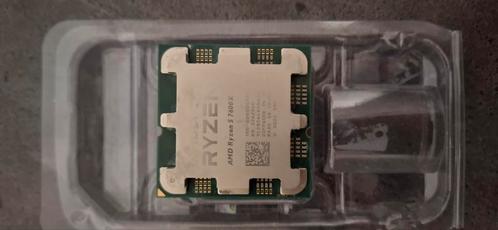 Ryzen 5 7600 (lees beschrijving), Computers en Software, Processors, Zo goed als nieuw, Ophalen of Verzenden