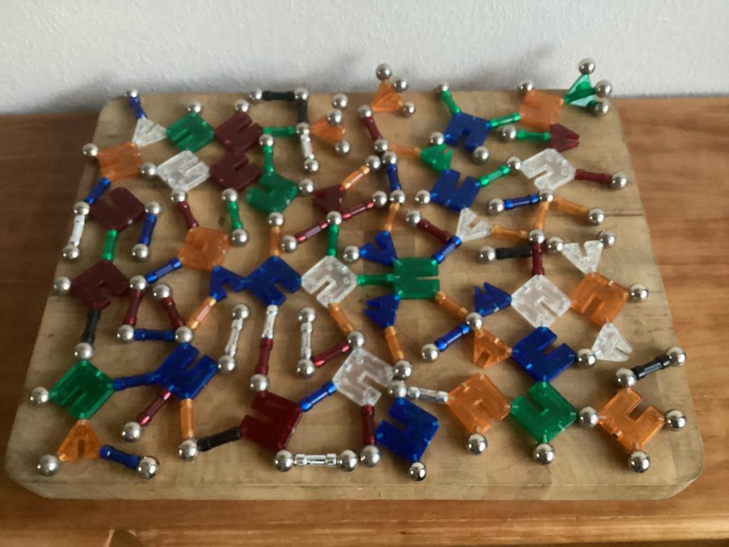 Magnetix- in koffertje, Kinderen en Baby's, Speelgoed | Educatief en Creatief, Ophalen of Verzenden, Gebruikt, Bouwen