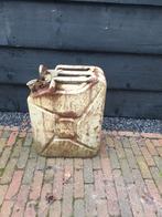 Ouderwetse metale jerrycan, Minder dan 50 cm, 50 tot 100 cm, Ophalen of Verzenden, Zo goed als nieuw