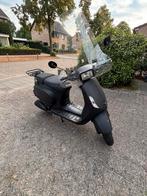 Te koop matzwarte AGM VX50, Fietsen en Brommers, Ophalen, Maximaal 45 km/u, Agm, Zo goed als nieuw