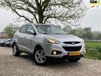 Hyundai Ix35 1.6i GDI Business Edition | Key-less Entry + Na, Auto's, Hyundai, Te koop, Zilver of Grijs, Geïmporteerd, 5 stoelen