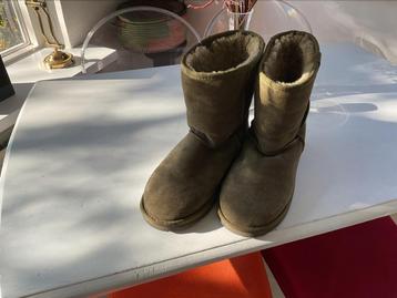 EMU Mooie, leren, nieuwe army green laarzen maat 42 beschikbaar voor biedingen