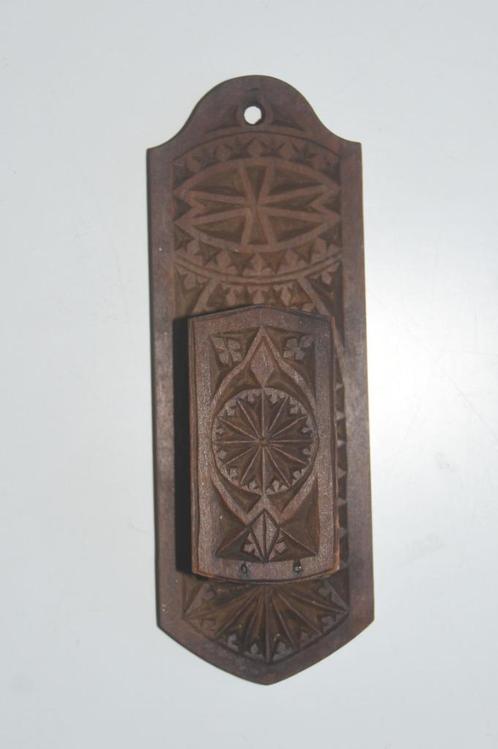 Brocante houten luciferdooshouder wanddecoratie, Antiek en Kunst, Curiosa en Brocante, Ophalen of Verzenden