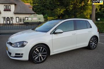 Volkswagen Golf 1.4 TSI ACT Highline Pano Navi Dap Trekhaak beschikbaar voor biedingen