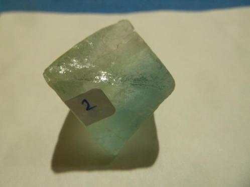 Fluoriet oktaeder (02), Verzamelen, Mineralen en Fossielen, Mineraal, Ophalen of Verzenden