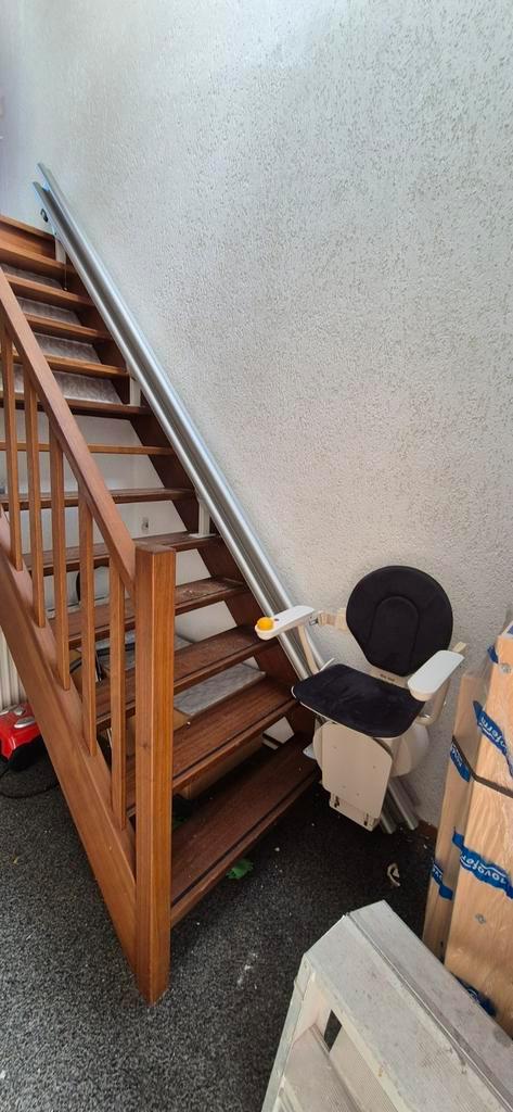 Otolift traplift JADE 110 – in goede staat (bouwjaar 2018), Diversen, Trapliften, Gebruikt, Ophalen