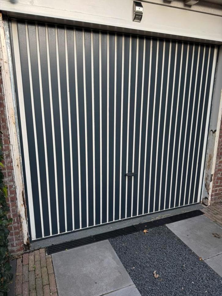 Garagedeur staal incl.deuropener, Doe-het-zelf en Verbouw, Hang- en Sluitwerk, Gebruikt, Overige typen, IJzer, Ophalen