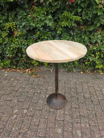 Bar statafel van Mango hout met gietijzeren onderstel NIEUW  beschikbaar voor biedingen