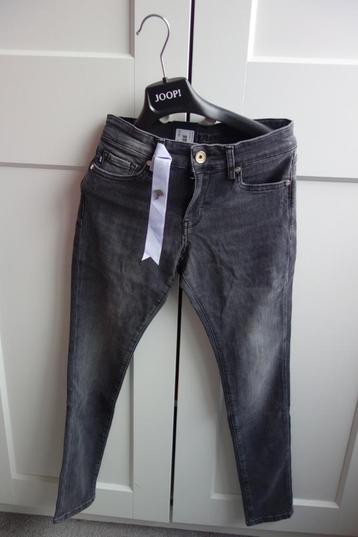 Nieuwe spijkerbroek merk JOOP! Sustainably sexy maat 27/30 beschikbaar voor biedingen