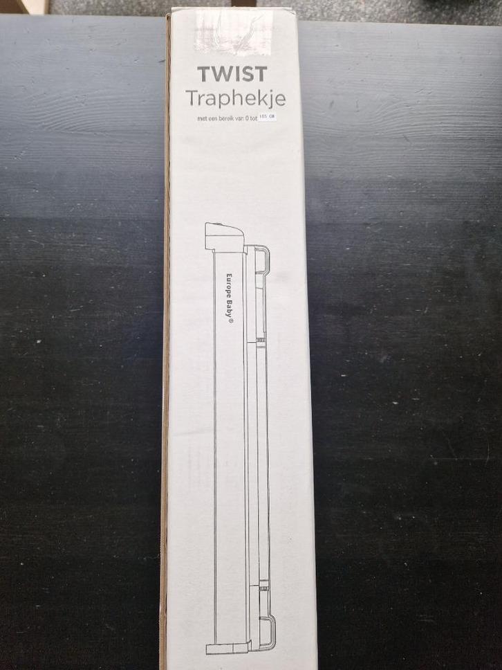 Traphekje oprolbaar - Wit - Nieuw, Kinderen en Baby's, Traphekjes, Nieuw, Oprolhekje, Overige materialen, 100 tot 115 cm, Ophalen of Verzenden