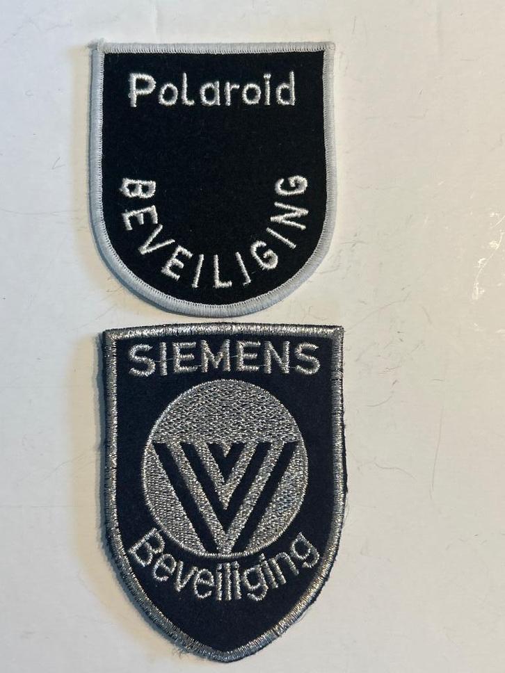 Siemens  & Polaroid Beveiliging emblemen, Verzamelen, Militaria | Tweede Wereldoorlog, Landmacht, Embleem of Badge, Nederland