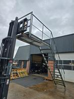 Stalen trap met bordes gegalv hoog 3,275mtr. Nob136, Doe-het-zelf en Verbouw, Ladders en Trappen, Ophalen of Verzenden, Zo goed als nieuw
