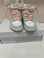 Air jordan 1 high og seafoam, Ophalen of Verzenden, Zo goed als nieuw, Sneakers of Gympen
