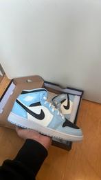 Nike Air Jordan 1 Mid “Ice Blue”, Kleding | Dames, Schoenen, Nike Air Jordan, Blauw, Nieuw, Ophalen of Verzenden