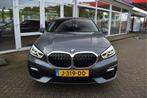 BMW 1 Serie 118i Executive Edition Luxury Line € 20.750,00, Auto's, BMW, Nieuw, Origineel Nederlands, Zilver of Grijs, 5 stoelen
