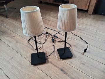 Twee Mooie Nachtkast lamjes. beschikbaar voor biedingen