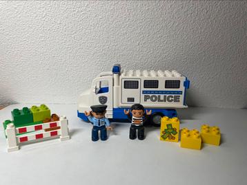 Duplo 5680 Politie Truck beschikbaar voor biedingen