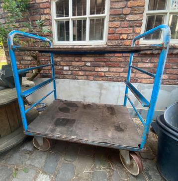 Magazijnkar transportkar beschikbaar voor biedingen
