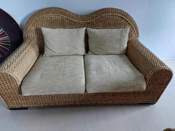 Rieten bankstel met 1fautuil beschikbaar voor biedingen