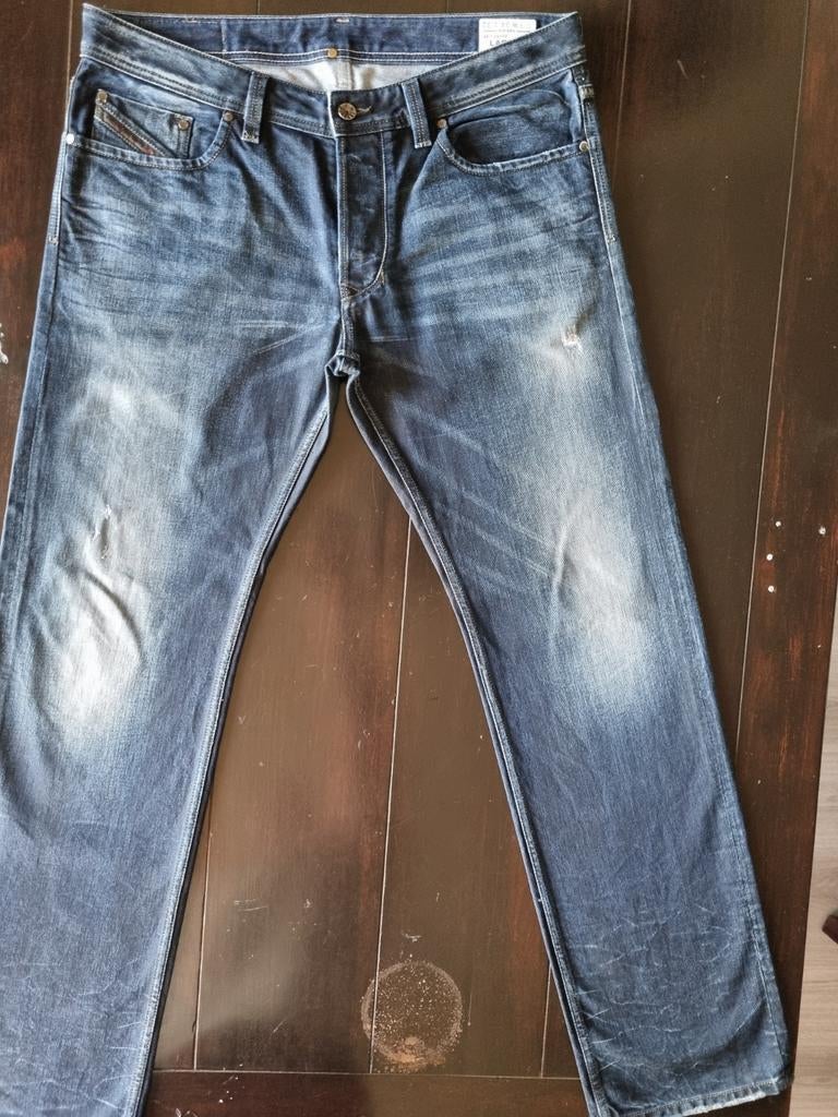 ZGAN CLASSIC DIESEL LARKEE REGULAR STRAIGHT JEANS SIZE 34/32, Ophalen of Verzenden, Zo goed als nieuw, Blauw, W33 - W34 (confectie 48/50)