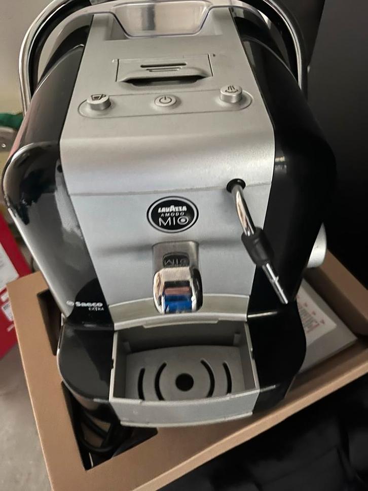 Lavazza A Modo Mio Espresso Apparaat, Witgoed en Apparatuur, Koffiezetapparaten, Zo goed als nieuw, Koffiepads en cups, Espresso apparaat