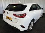 Kia Ceed 1.0 T-GDi DynamicPlusLine 1E EIGN/ECC/STOELVERW/ADA, Gebruikt, Met garantie (alle), Leder en Stof, Wit