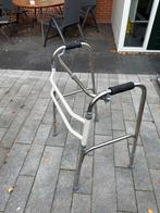 Opvouwbaar looprek, Ophalen