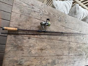 Spinhengel Savage gear SG6 Tex/Caro met molen (z.g.a.n) beschikbaar voor biedingen