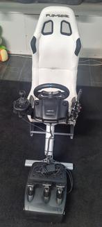 Playseat met Logitech stuur en pedalen, Spelcomputers en Games, Ophalen, Gebruikt