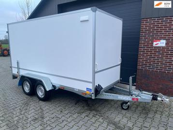 Niewiadow gesloten aanhangwagen 2700KG 360x150x180cm beschikbaar voor biedingen