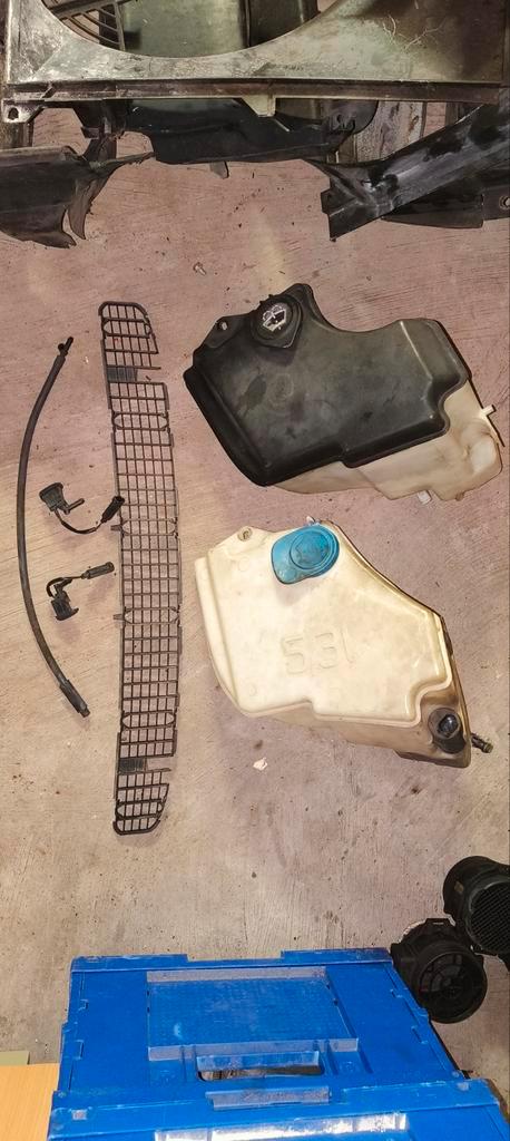 E46 wielkuipen, ruitenwisser reservoir, handgrepen, mistlamp, Auto-onderdelen, Klein materiaal, BMW, Ophalen of Verzenden