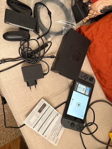 Nintendo Switch - Gebruikt beschikbaar voor biedingen