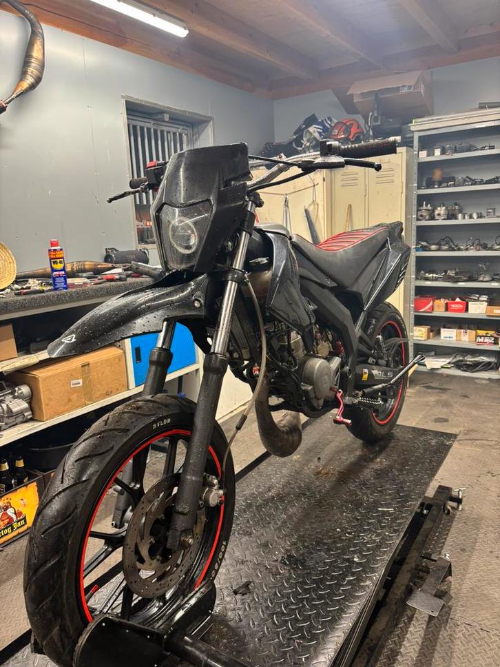 Derbi senda xtreme 2014, Fietsen en Brommers, Brommers | Derbi, Zo goed als nieuw, Ophalen