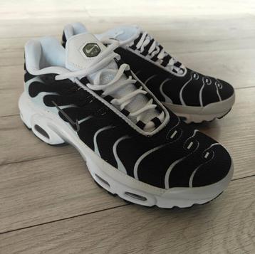 Nike Air Max Plus TN - Zwart/Wit - Nieuw - Maat 44 beschikbaar voor biedingen