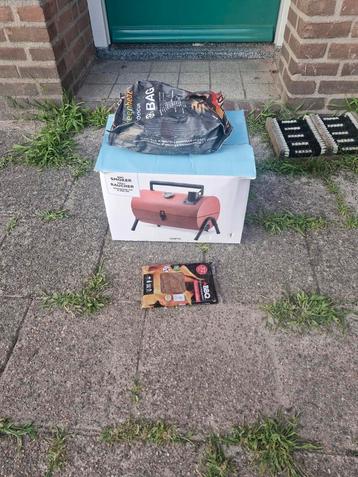 Barbecue Smoker - Nieuw in Doos beschikbaar voor biedingen