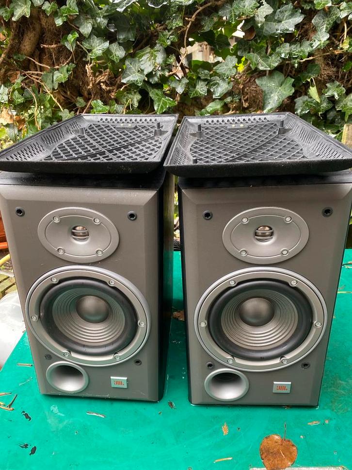 JBL E30 Luidsprekers (2 stuks), Audio, Tv en Foto, Luidsprekers, Gebruikt, Front, Rear of Stereo speakers, 60 tot 120 watt, JBL