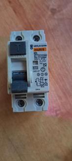 merlin ,.,,,teab ., Hobby en Vrije tijd, Ophalen of Verzenden, Gebruikt