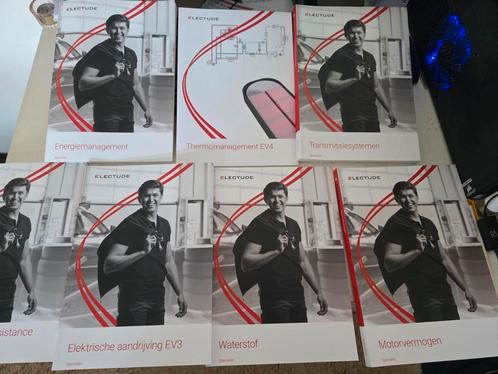 Theorie boeken voor Mbo4 technische specialist voertuigen, Boeken, Schoolboeken, Nieuw, Overige niveaus, Ophalen of Verzenden