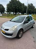 Renault Clio 1.2 16V 55KW Auth 3-DRS E4 2006 Grijs, Auto's, Renault, Voorwielaandrijving, 535 kg, 74 pk, 4 cilinders